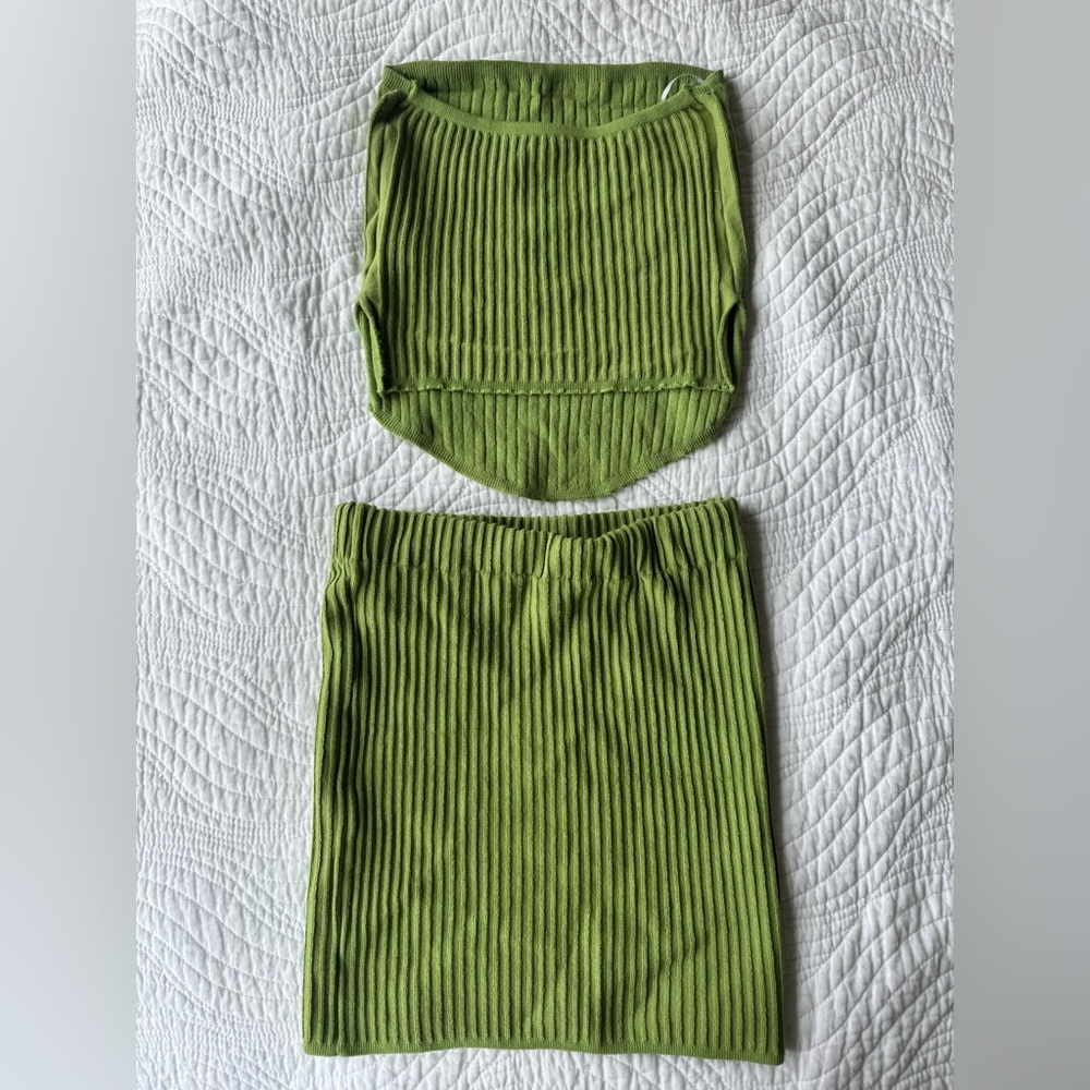 Green Ribbed 2 Piece Set - Picture 4 of 4